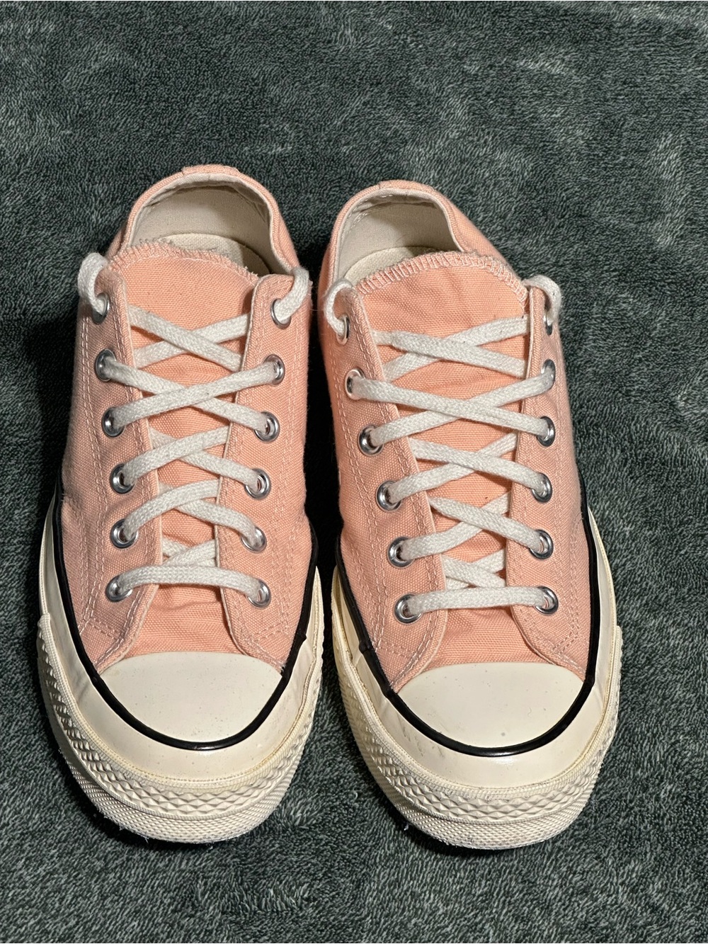 Women’s Low-Top Canvas Sneakers in Peach Pink